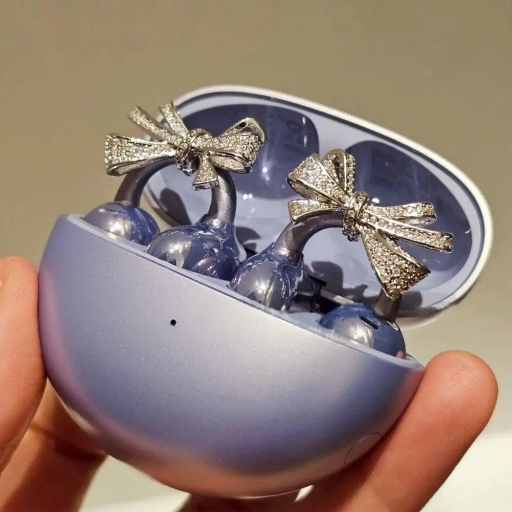 1 Pair Clip-On Earbud Jewelry – Bow-Shaped Headphone Decoration for Women | Exquisite Open-Ear Earphone Accessory & Gift